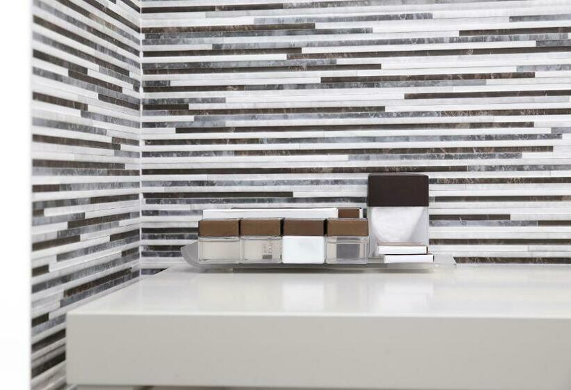 Полулюкс, Bajaloglia Resort