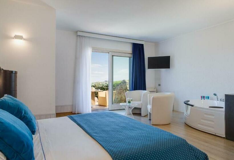 Номер Deluxe Вид на Море, Bajaloglia Resort