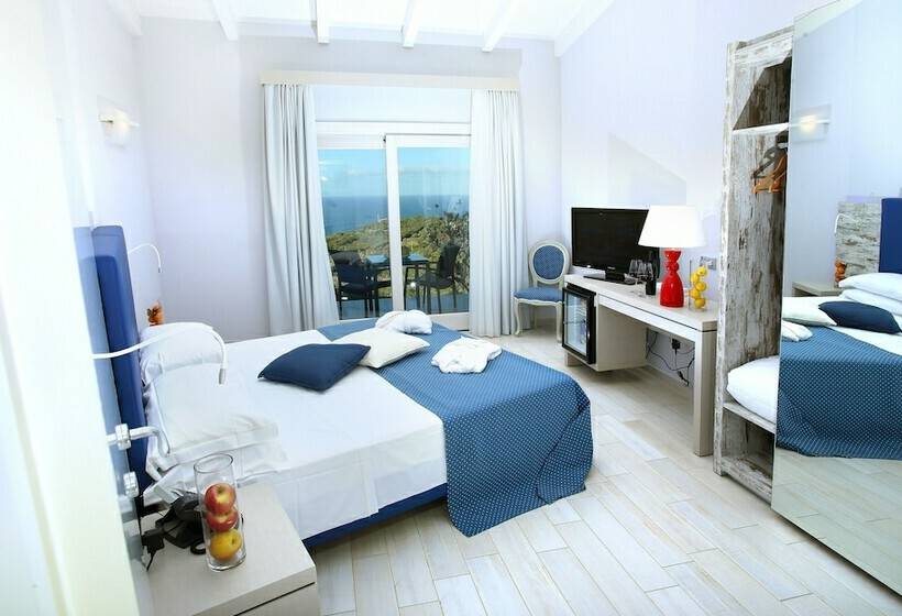 Номер Deluxe Вид на Море, Bajaloglia Resort