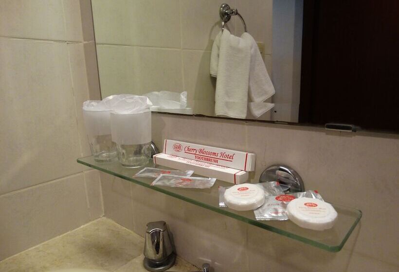 اتاق سوپریور, Cherry Blossoms