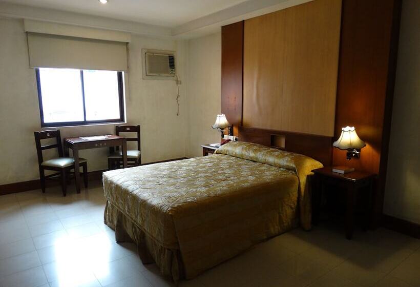 اتاق سوپریور, Cherry Blossoms