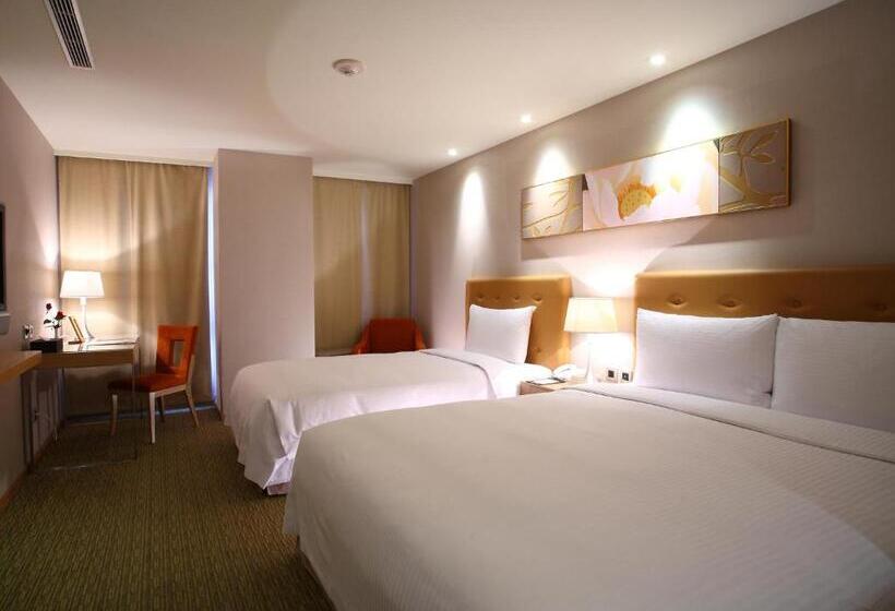 اتاق سوپریور سه تخته, Classic  City Resort