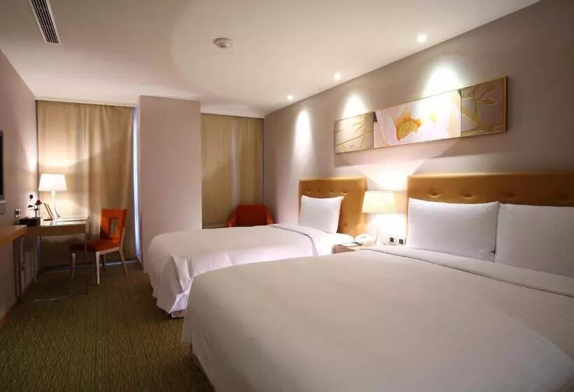 اتاق سوپریور سه تخته, Classic  City Resort