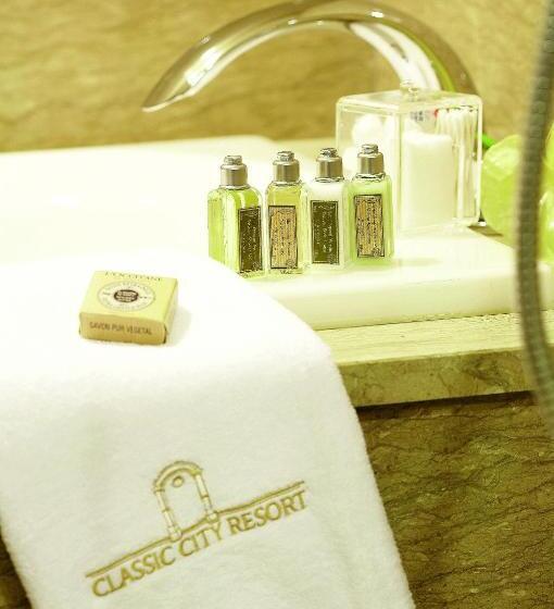 سوییت سوپریور, Classic  City Resort