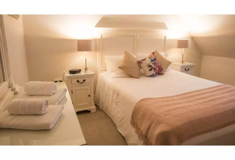 Talo 1 Makuuhuone, East Clare Golf Village