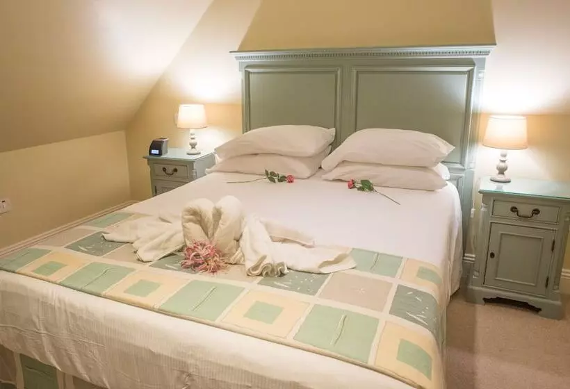 Talo 1 Makuuhuone, East Clare Golf Village