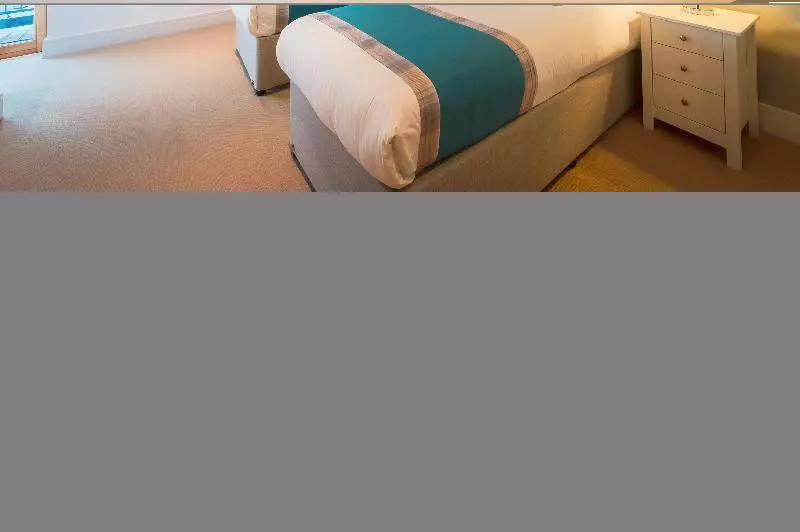 2 Bedroom Deluxe Apartment