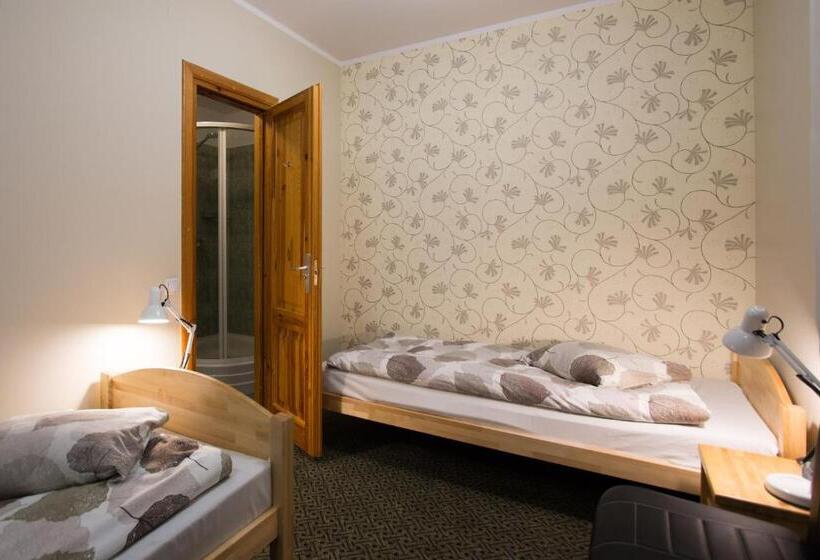 اتاق استاندارد, Katrina