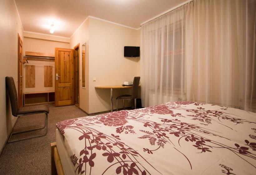 اتاق استاندارد, Katrina