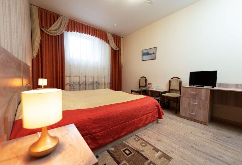 标准间, Prince Vladimir