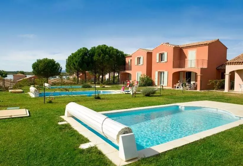 プール付３ベッドルーム　ビラ, Vacancéole   Port Minervois, Les Hauts Du Lac