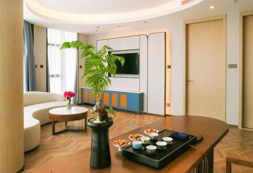 Süit Delüks Manzaralı, Wanda Realm Xiamen North Bay