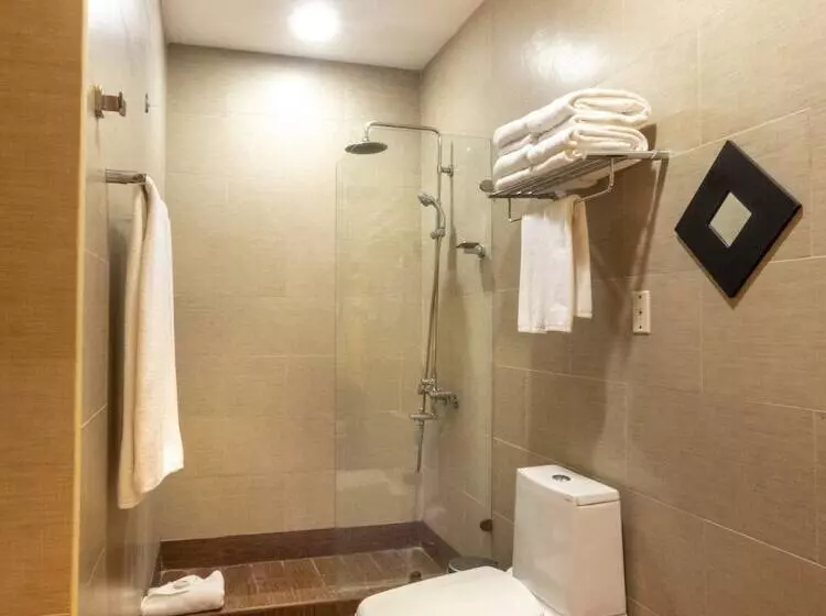 اتاق سوپریور, Weston Suites