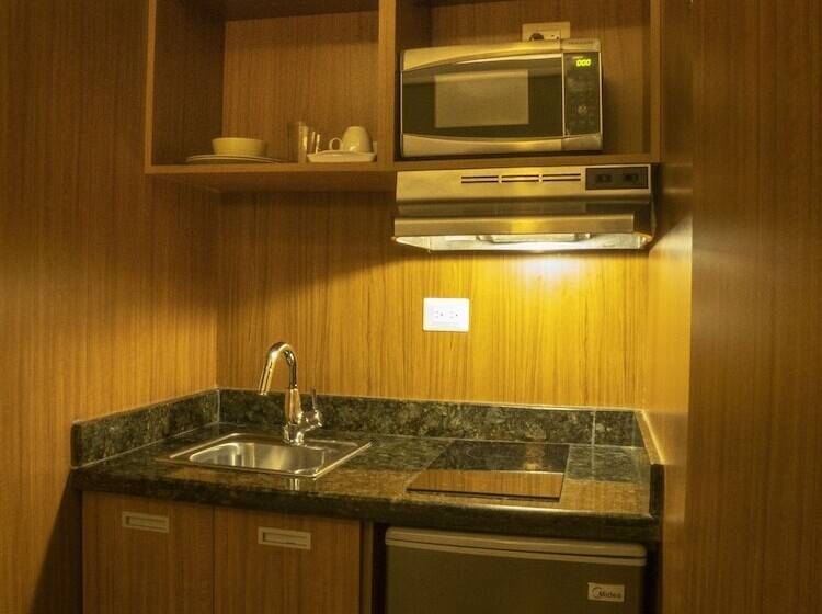 اتاق سوپریور, Weston Suites