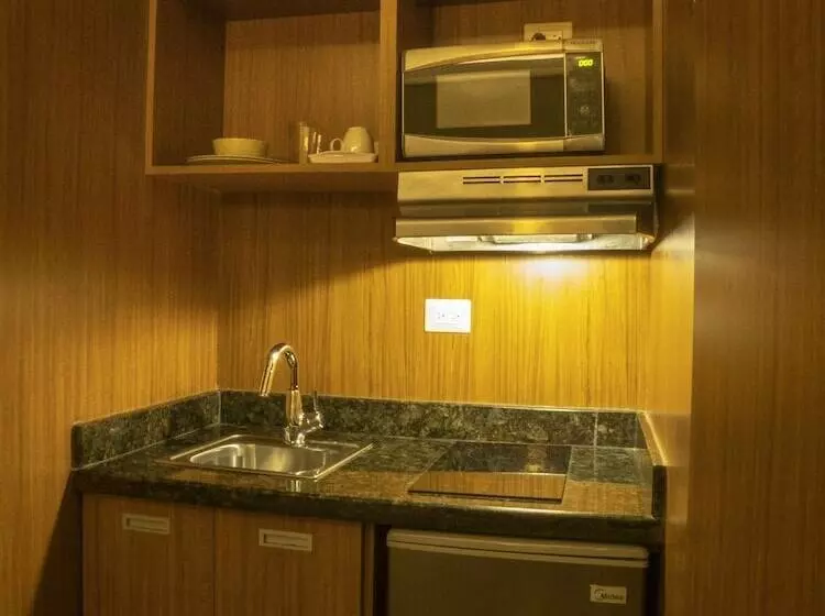 اتاق سوپریور, Weston Suites