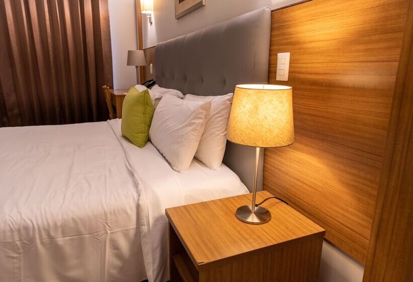 اتاق سوپریور, Weston Suites