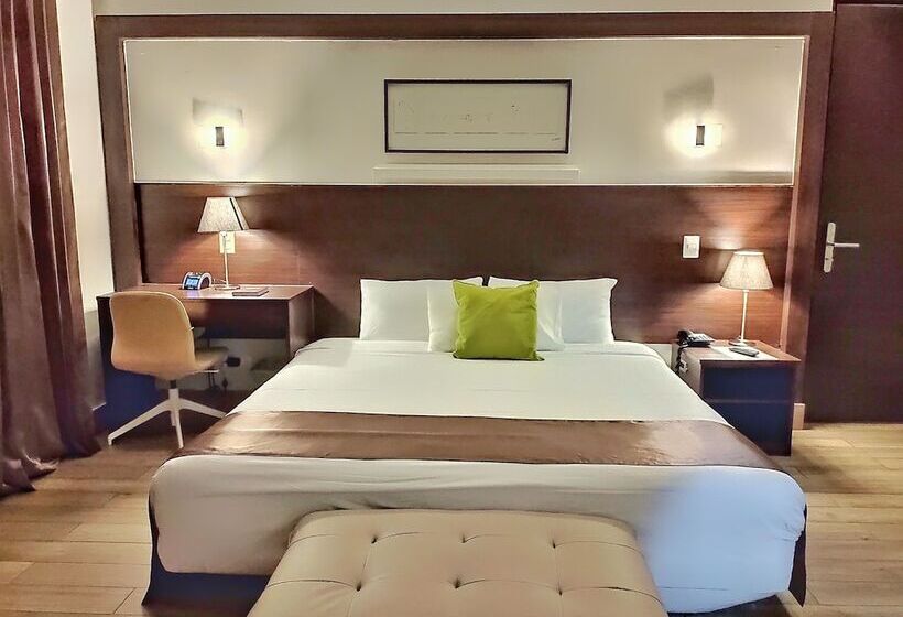 اتاق سوپریور, Weston Suites