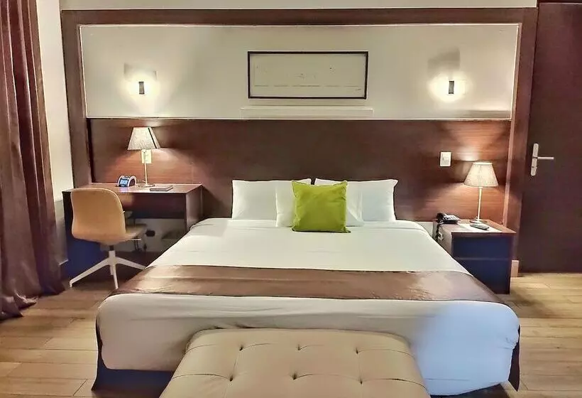 اتاق سوپریور, Weston Suites