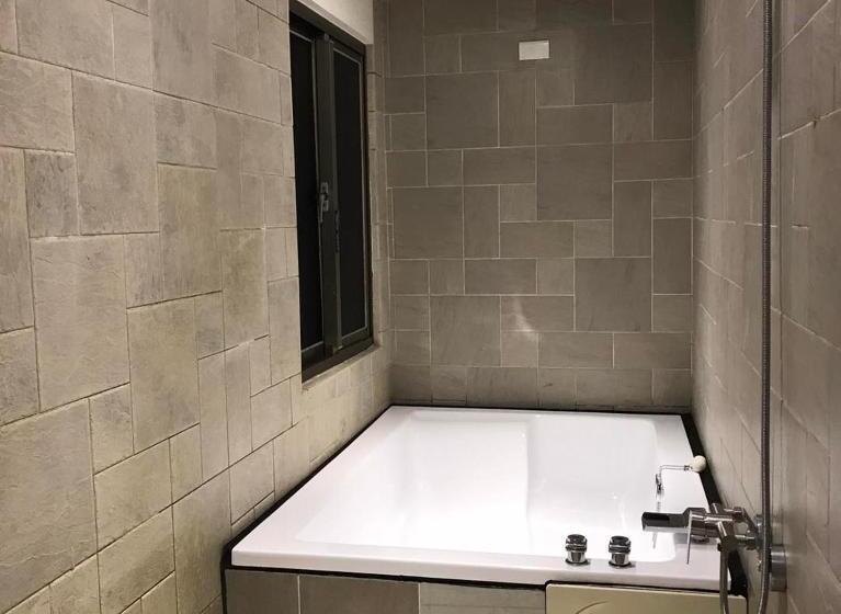 اتاق استاندارد, Langkei Motel