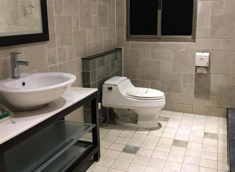 اتاق استاندارد, Langkei Motel