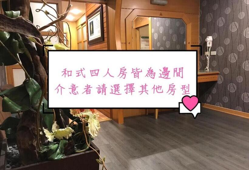 اتاق استاندارد چهار تخته, Langkei Motel