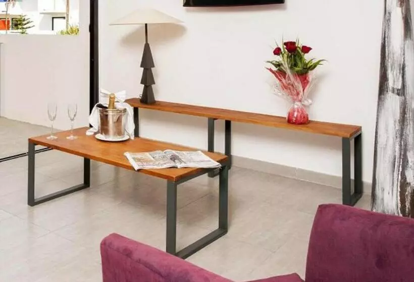سوییت جونیور, Onomo Hotel Abidjan