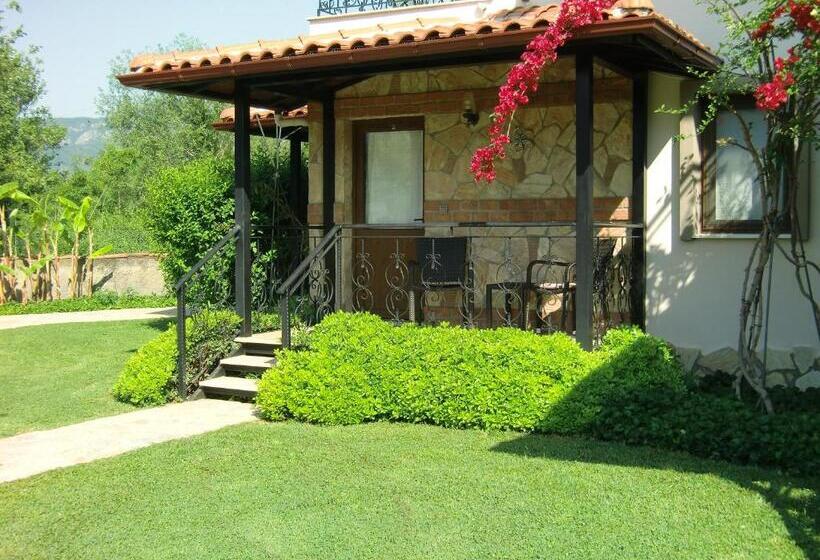 غرفة كمفورت مع بلكونة, Sedir Resort   Hotel Rooms, Bungalows & Suites