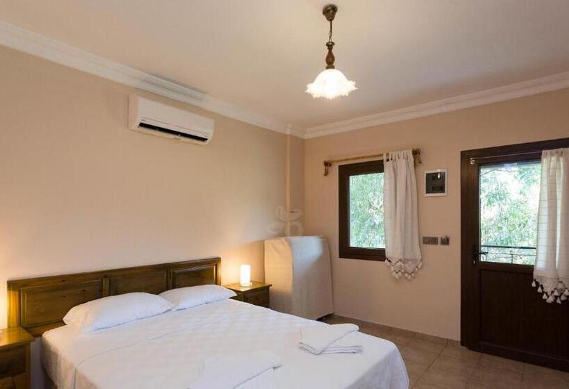 غرفة كمفورت مع بلكونة, Sedir Resort   Hotel Rooms, Bungalows & Suites