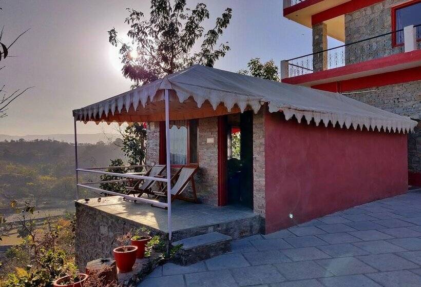 غرفة ديلوكس, The Sky Imperial Pavoreal Jungle Resort