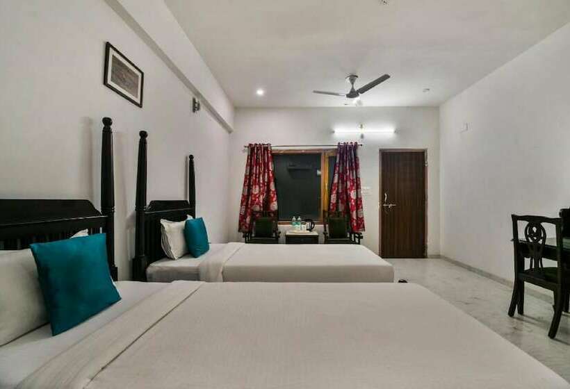 غرفة ديلوكس, The Sky Imperial Pavoreal Jungle Resort