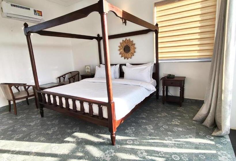 غرفة ديلوكس, The Sky Imperial Pavoreal Jungle Resort