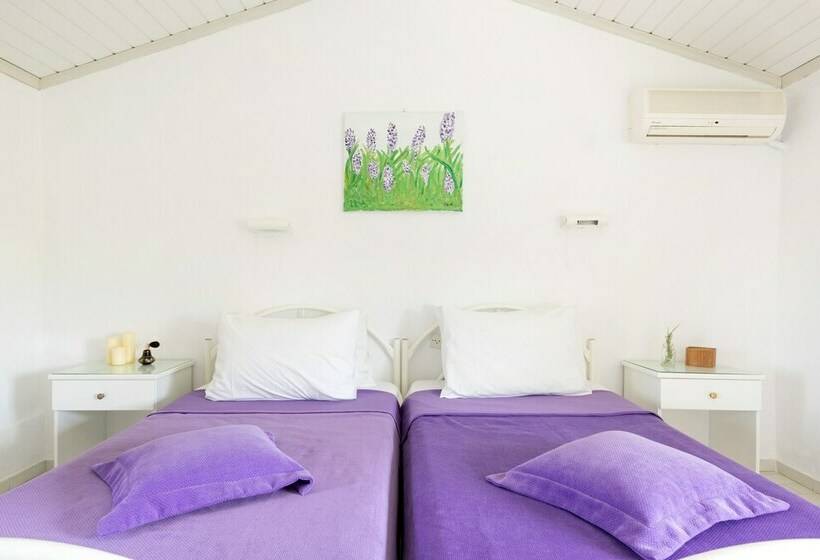 デュプレックス２ベッドルームアパート, Villa Amorossa With Garden View & Shared Pool By Konnect, Roda Corfu