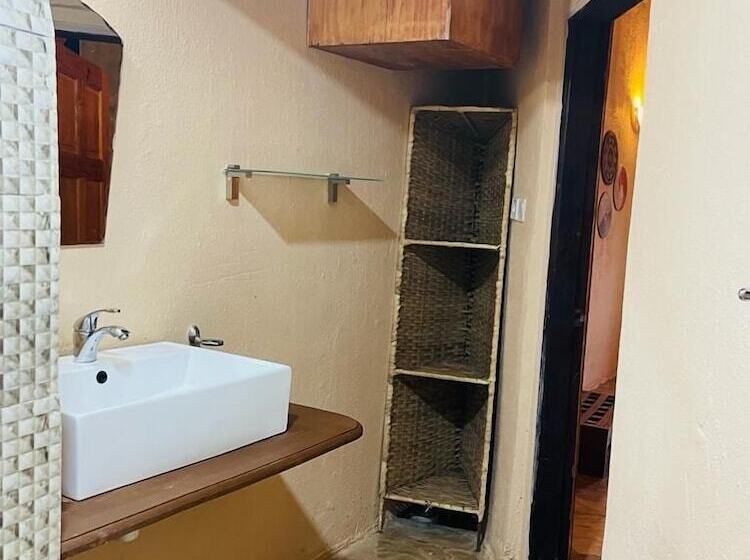 اتاق استاندارد با چشمانداز باغ, Bamboo Village Resort