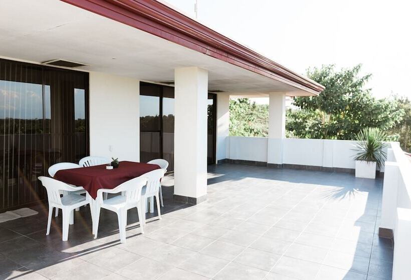 سوئیت دلوکس 2 خوابه, Seaview Hills Luxury Apartments & Rooms