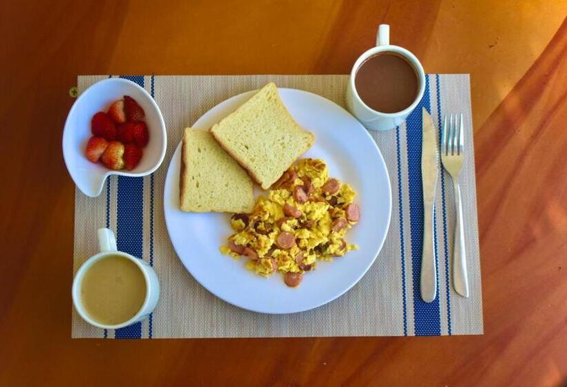 家庭间, Parque De Los Novios Inn