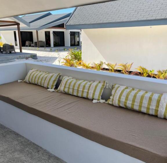 Номер Deluxe Вид на Море, You&me Resort