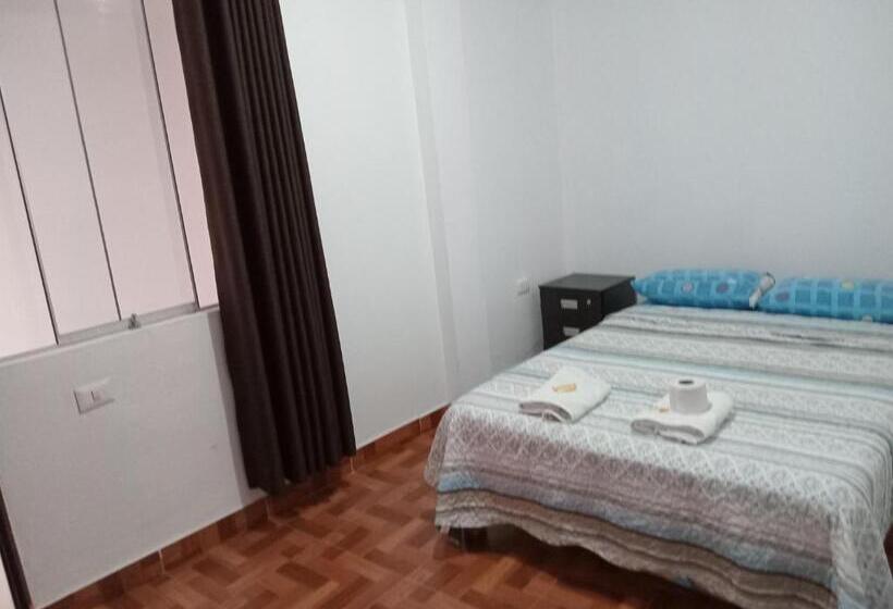 غرفة إقتصادية, La Petite Maison