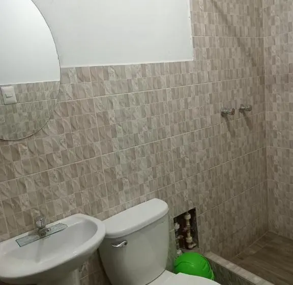StandaardKamer, La Petite Maison