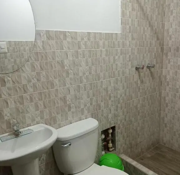 StandaardKamer, La Petite Maison