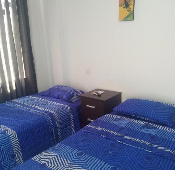 غرفة قياسية, La Petite Maison