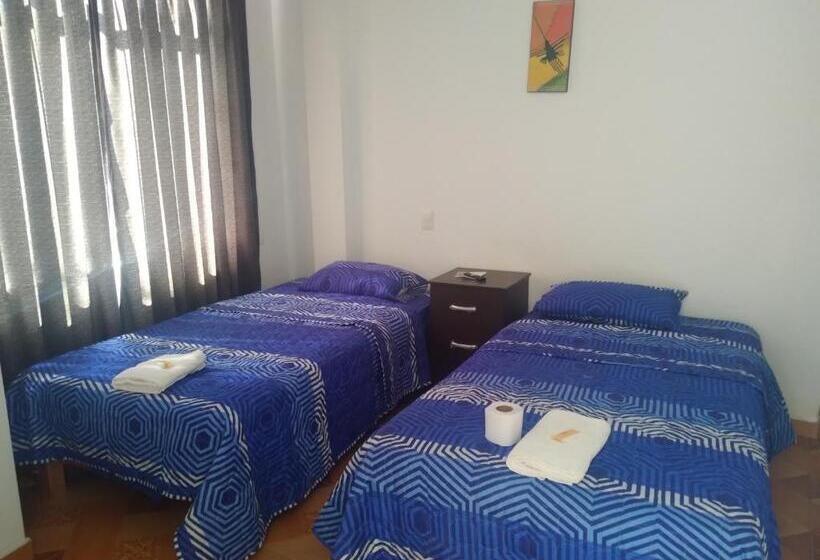 غرفة قياسية, La Petite Maison