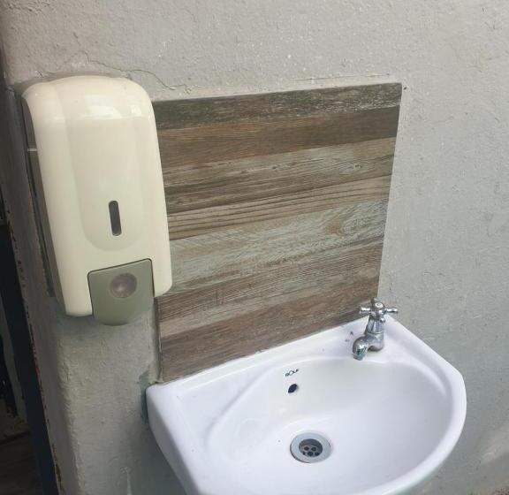 标准单人间, Liam Travel Inn