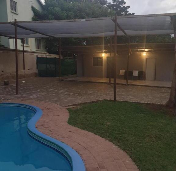 标准单人间, Liam Travel Inn