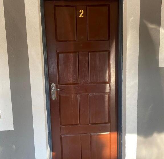 标准间, Liam Travel Inn