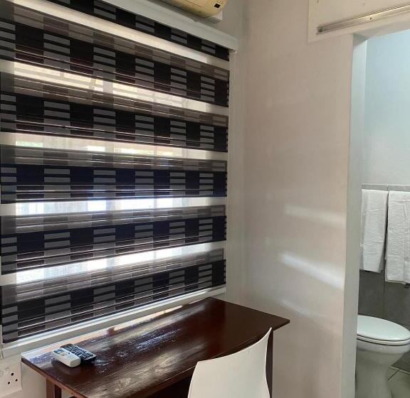 标准间, Liam Travel Inn