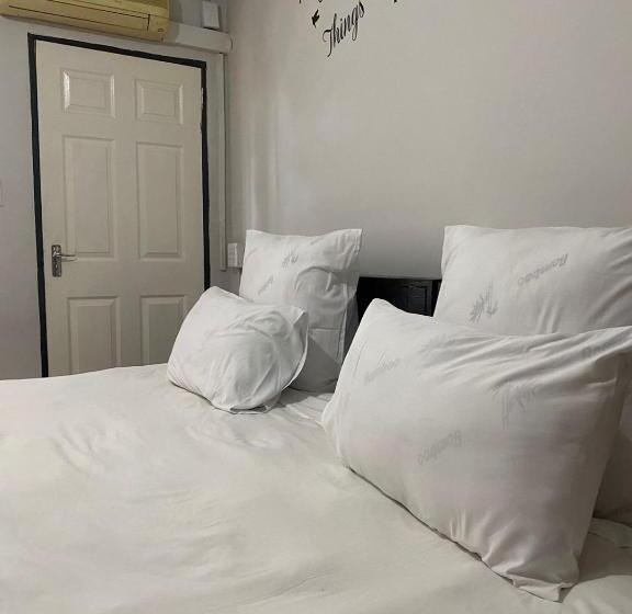 اتاق لوکس خانوادگی, Liam Travel Inn