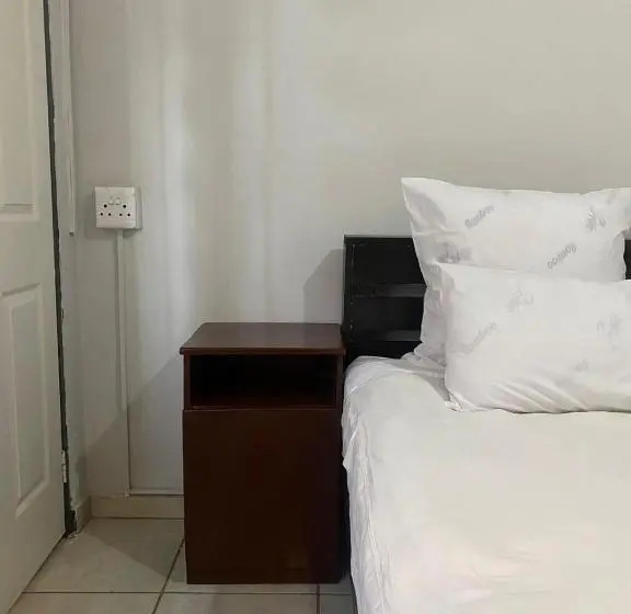 デラックスファミリールーム, Liam Travel Inn