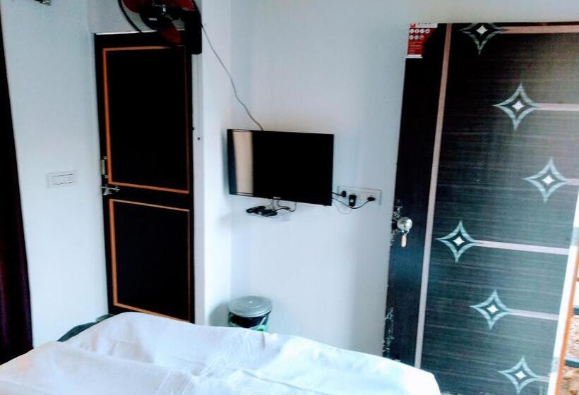 Cameră Standard cu Vedere la Munte, Western Valley Cottages , Panchagani