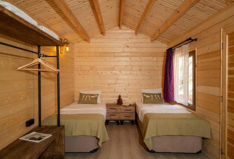 Bungalow Standard, Bir Dem Urla