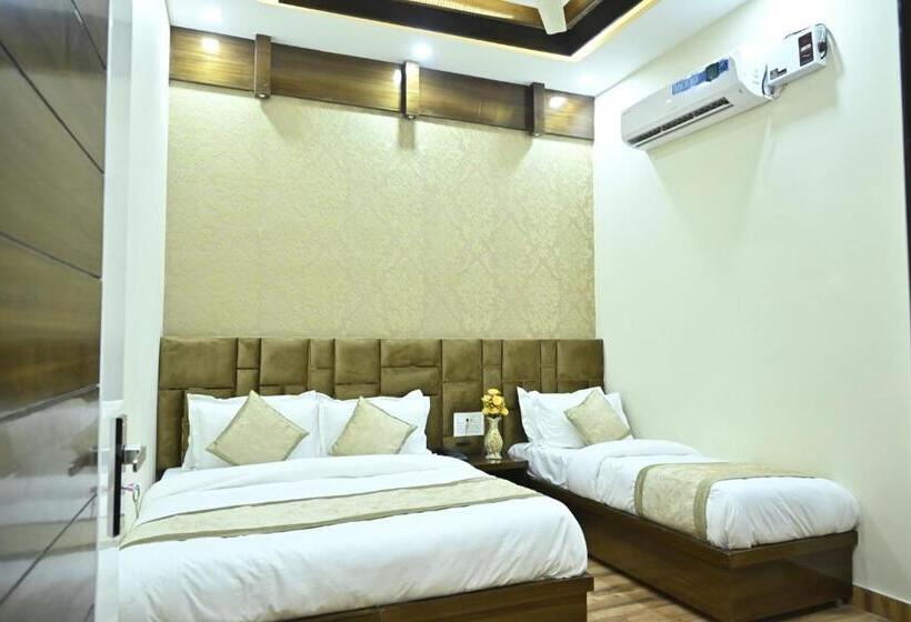 سوییت لوکس, Guntas Residency